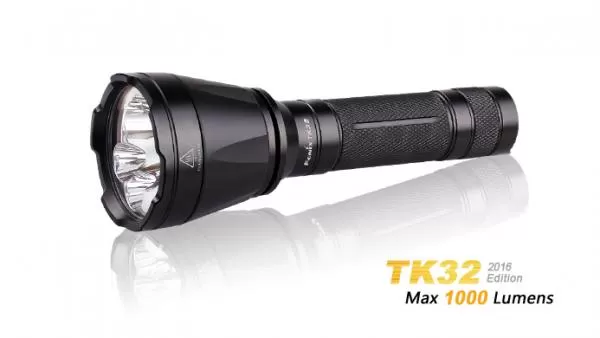 Fenix TK32 Cree XP-L HI V3 weißes Licht und XQ-E rot grün Tri-Color LED Taschenlampe Fenix TK32 Cree XP-L HI V3 weißes Licht und XQ-E rot grün Tri-Color LED Taschenlampe