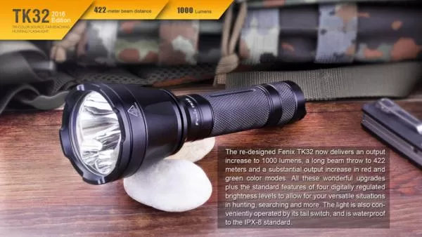 Fenix TK32 Cree XP-L HI V3 weißes Licht und XQ-E rot grün Tri-Color LED Taschenlampe Fenix TK32 Cree XP-L HI V3 weißes Licht und XQ-E rot grün Tri-Color LED Taschenlampe